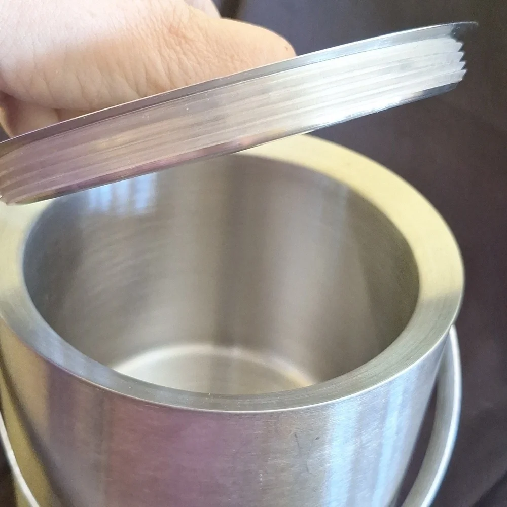 Stainless Steel Ice Bucket with Lid ,Chrome